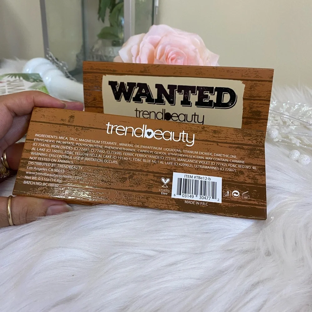 TRENDBEAUTY WANTED EYESHADOW PALETTE 12 COLORS 0.51 oz